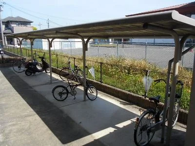 屋根付駐輪場