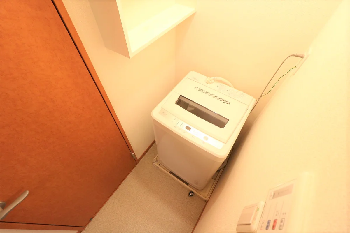 室内洗濯機完備によりお手軽に引越しが可能！