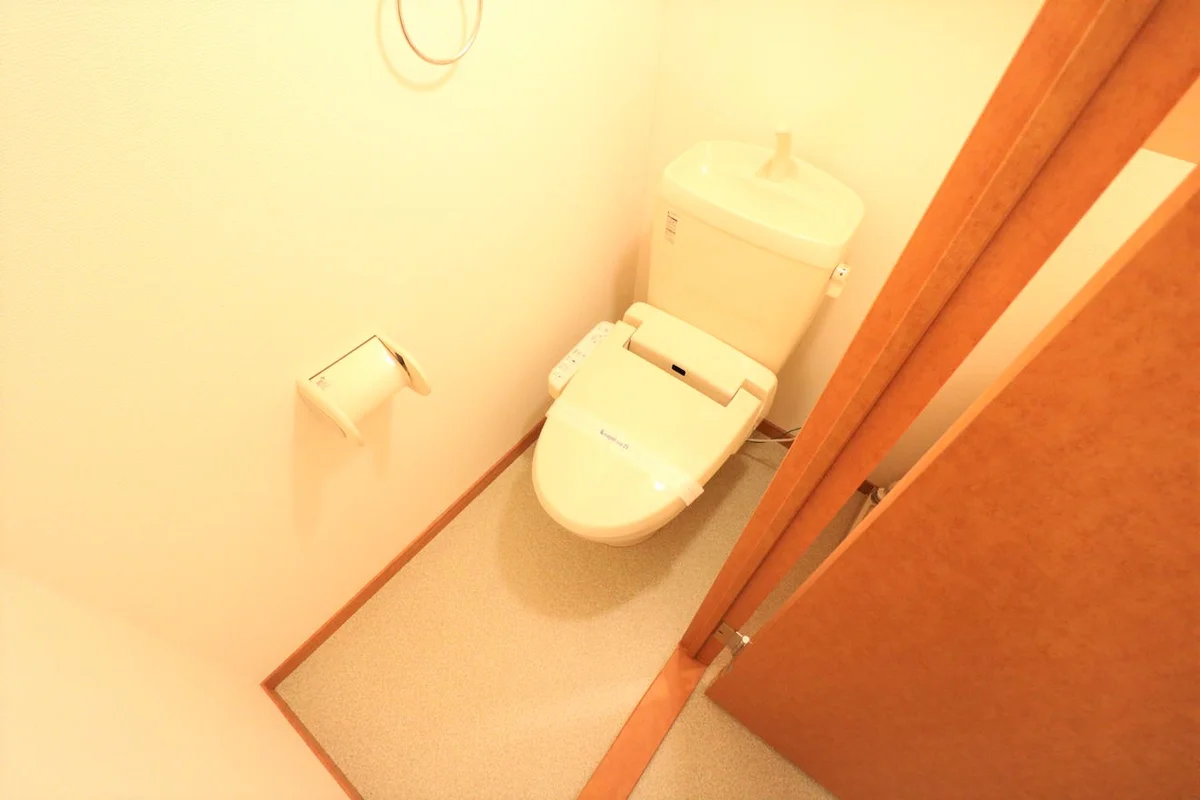 温水洗浄便座を完備しており快適な毎日を！