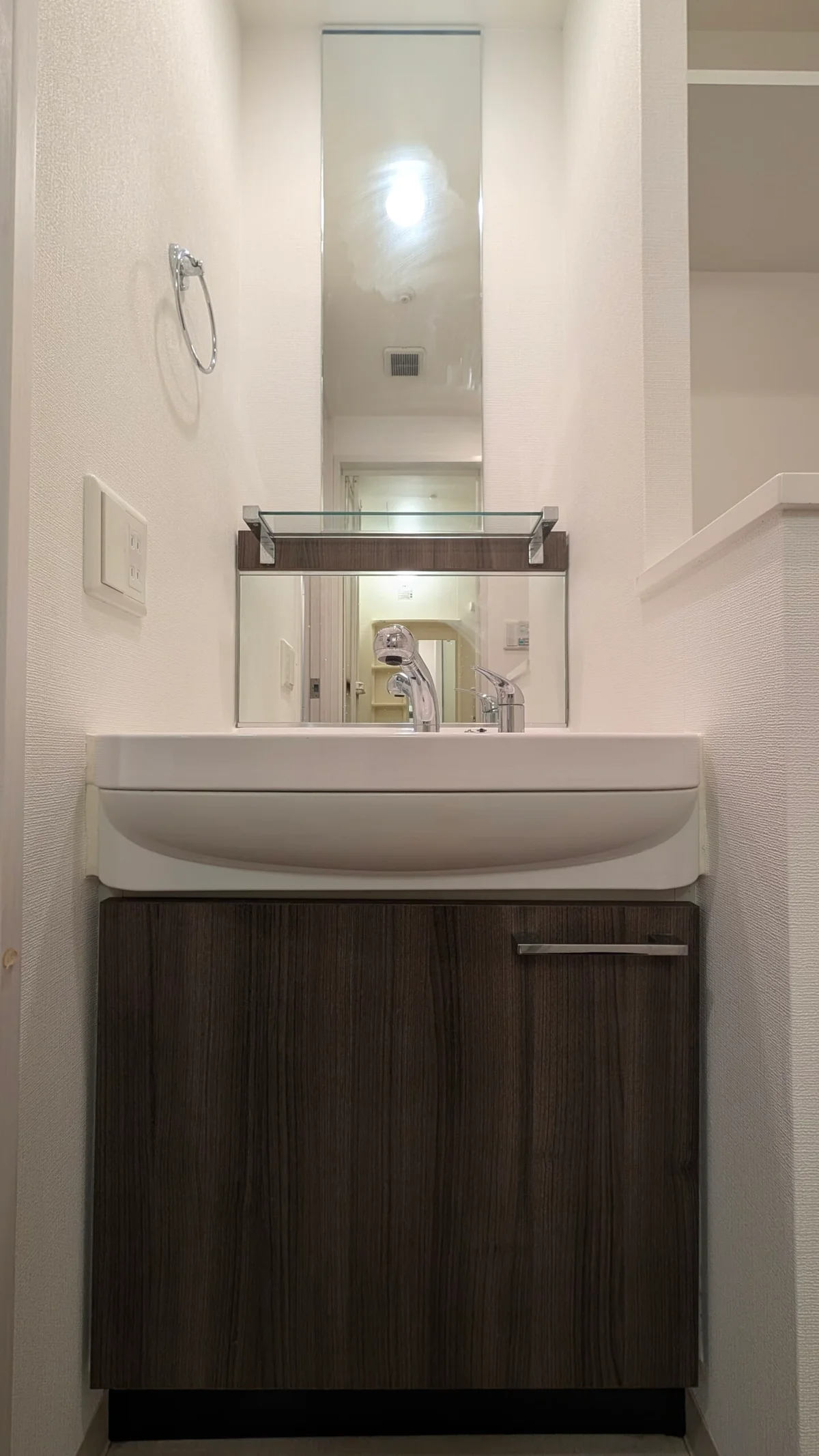 独立洗面台付き♪洗濯機も♪