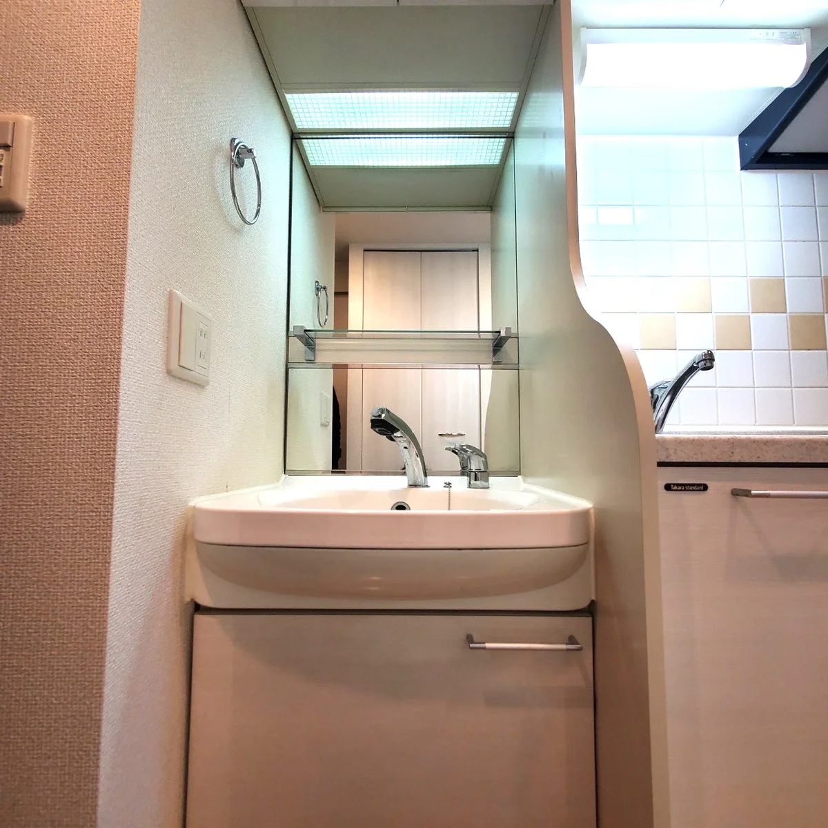 独立洗面台つき♪