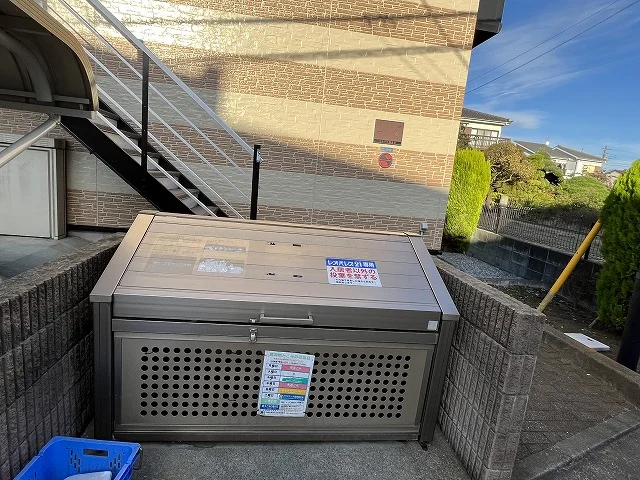 ダストボックス