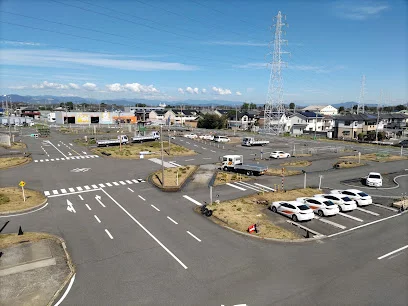 東海自動車学校まで車で13分