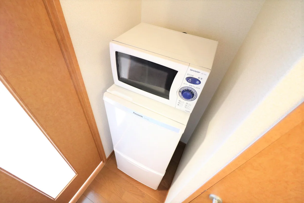 大型家具家電付きにより初めての一人暮らしの方も安心！