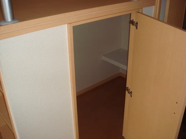 ベッドの下はクローゼット