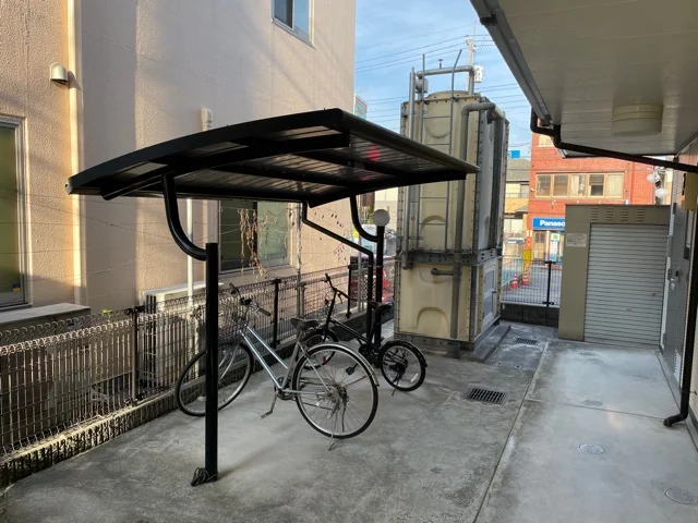 屋根付き駐輪場