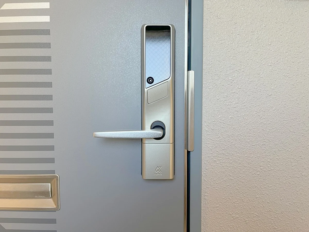 鍵は便利な電子キーを採用しています♪