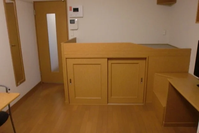 ハイベッドの下は収納です。