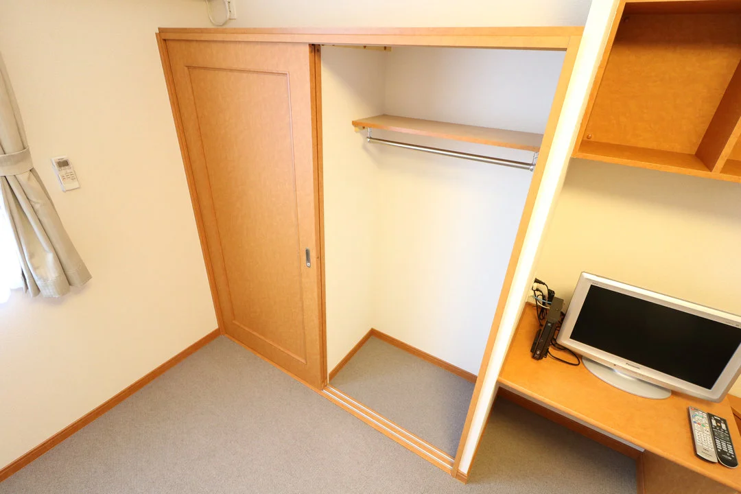 大切な衣類を収納出来る大型クローゼットあり