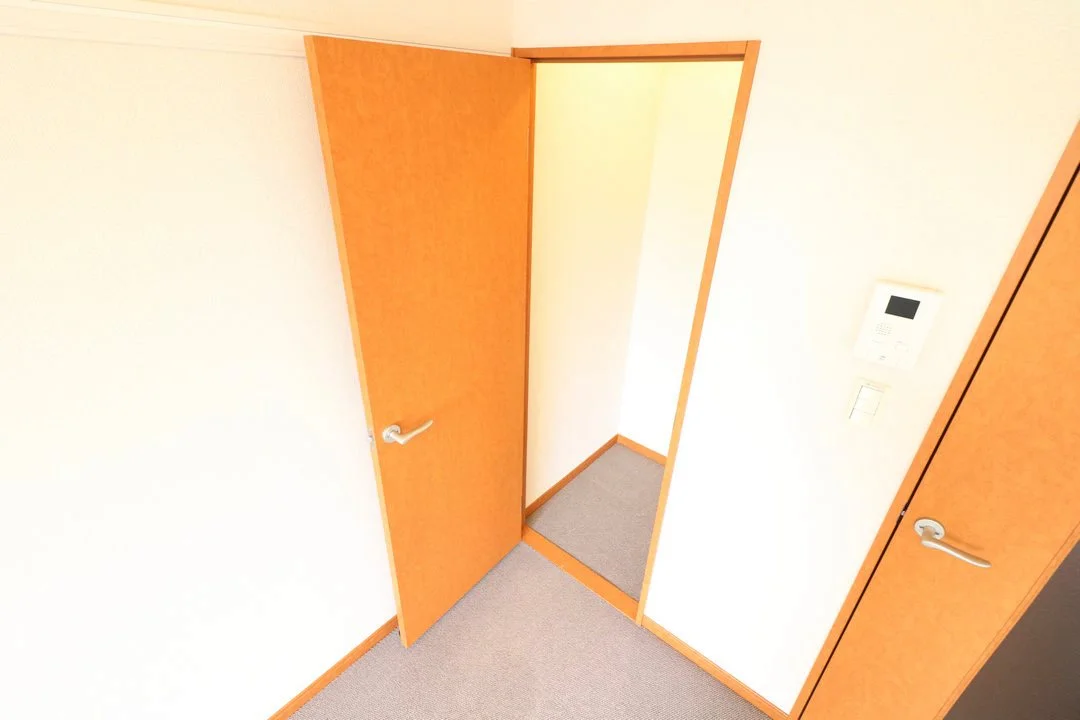 ウォークインクローゼット付！お部屋もすっきり片付けられます