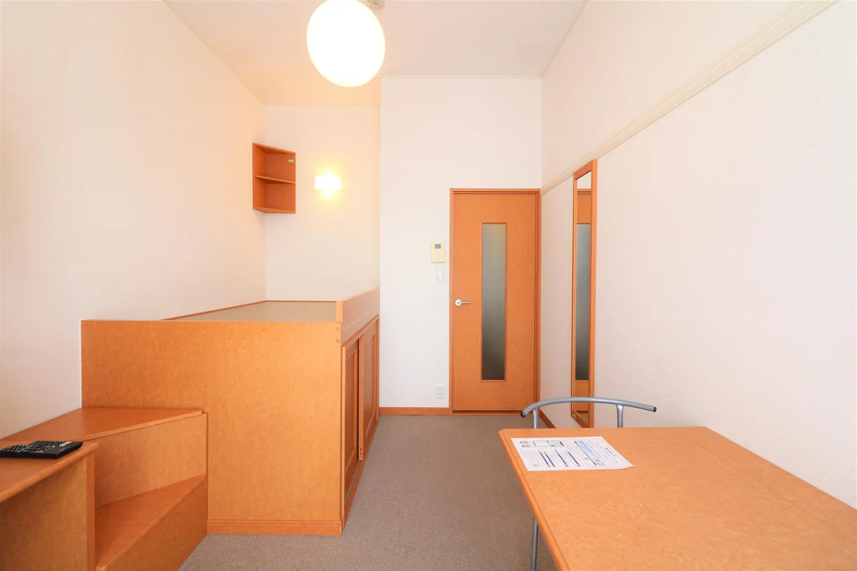 １Ｆはフローリング仕様・２Ｆは絨毯仕様になります。