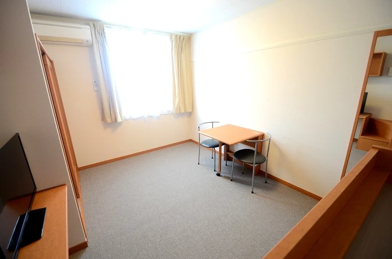 2Ｆのお部屋はカーペットです。