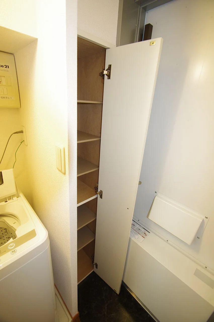 シューズボックスの棚は可動式♪