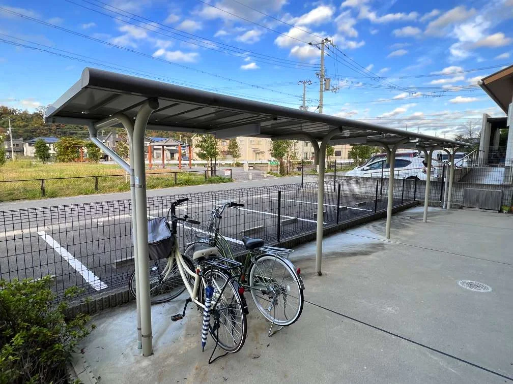 屋根付き駐輪場