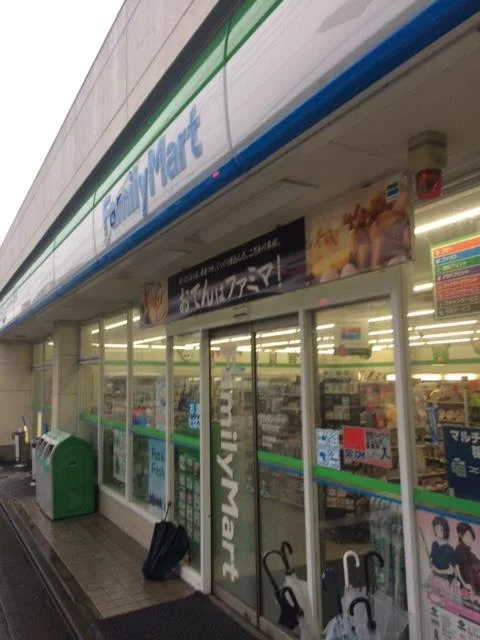 コンビニ