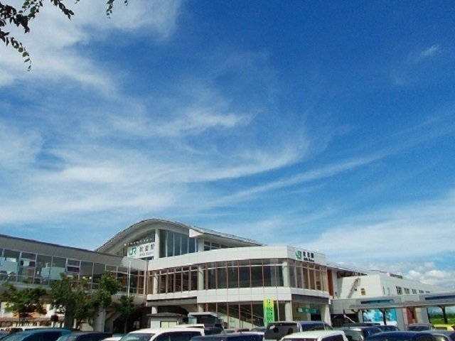 秋田駅まで2300m