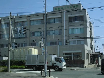 ロイヤル病院まで1900m
