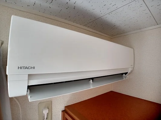 エアコン（メーカーが異なる場合が御座います)
