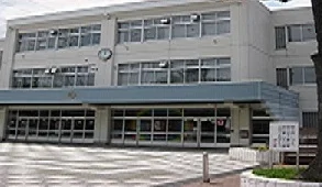 北野台中学校まで390m