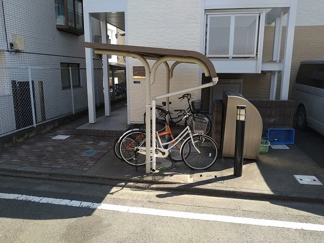 駐輪場　原付＆自転車のみ駐輪可能