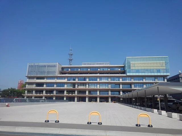 秋田市役所まで735m