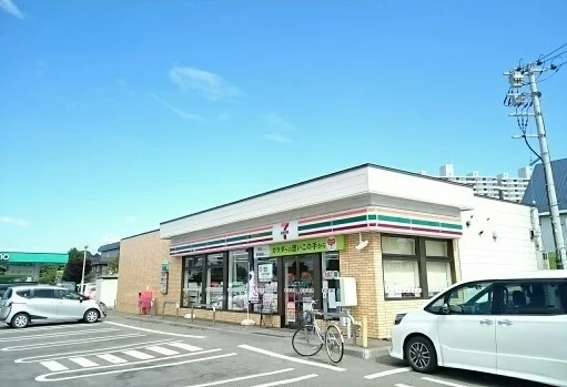 セブンイレブンまで1000m