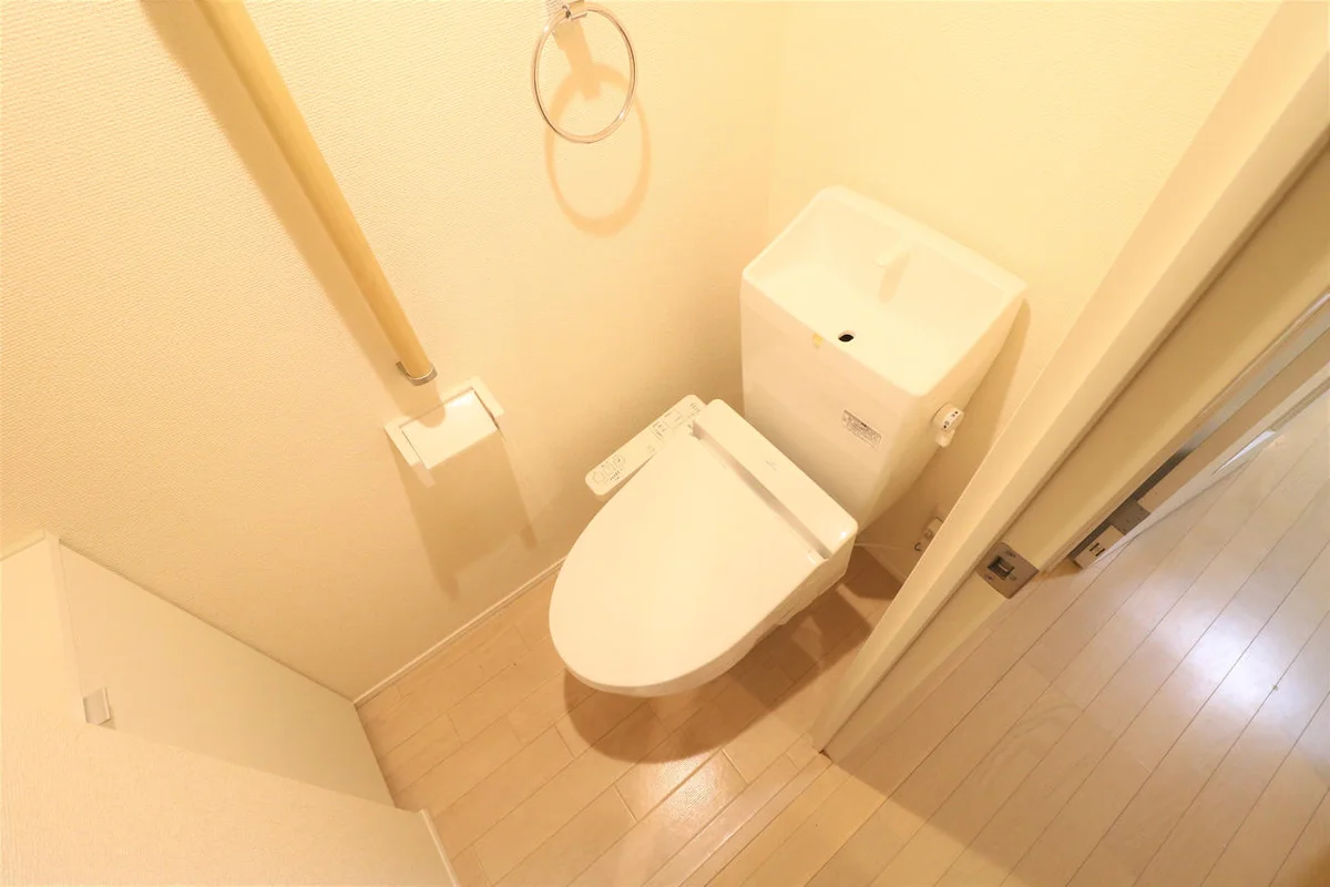 温水洗浄便座を完備しており快適な毎日を！