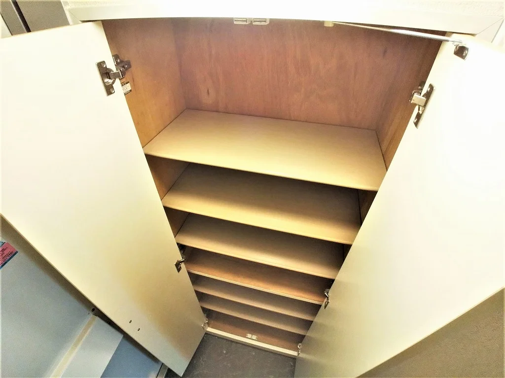 シューズボックス