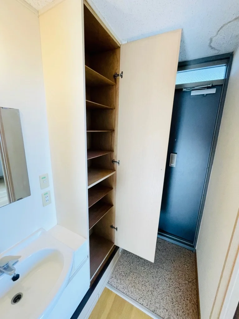 シューズボックス