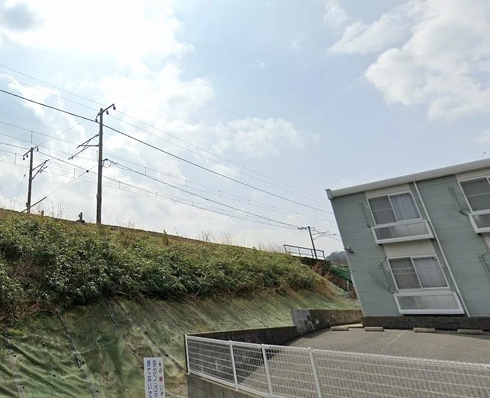 線路わきになります