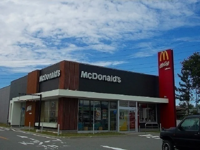 マクドナルド　飯島店まで850m