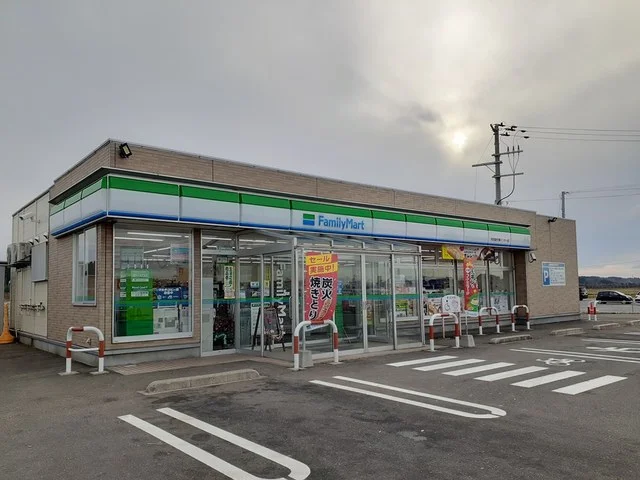 ファミリーマート能代東インターまで1047m
