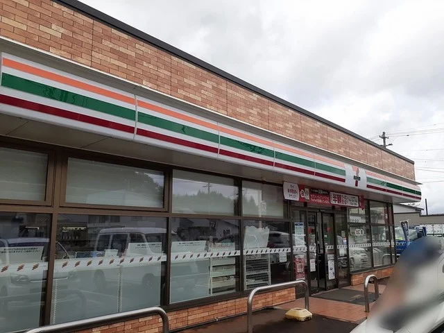 セブンイレブン大館池内店まで1408m