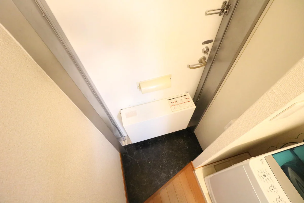 宅配ボックス付き玄関により不在時でも安心