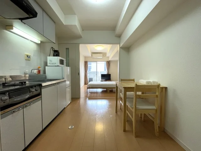 ダイニングテーブルもございます♪