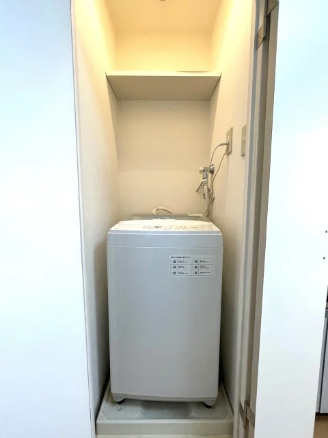 扉がついてて音も軽減されます♪