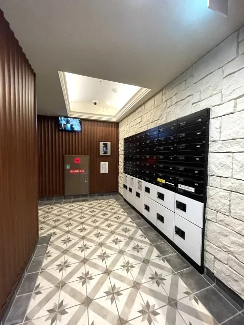 宅配ボックス有★