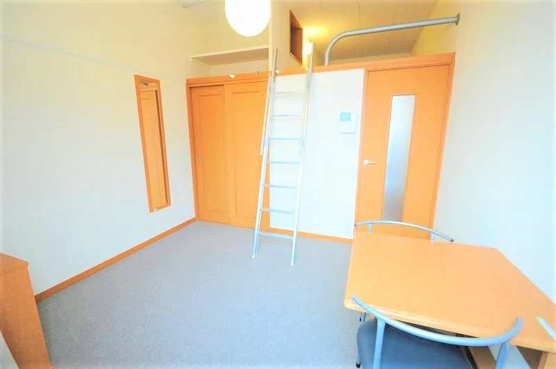 2Ｆのお部屋はカーペット