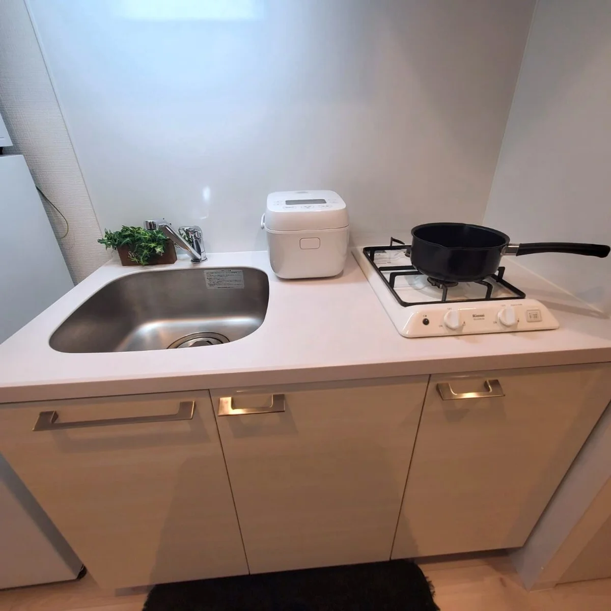 2口ガスコンロ付き♪広々♪