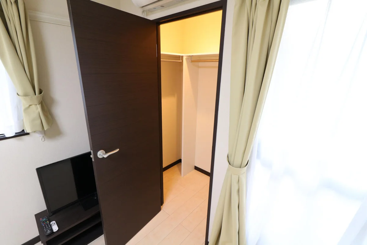 大型クローゼットにより女性の方でも収納が安心！