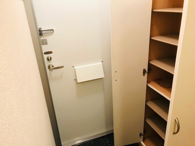 シューズボックス