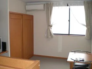 1階はフローリング、2階はじゅうたんです。