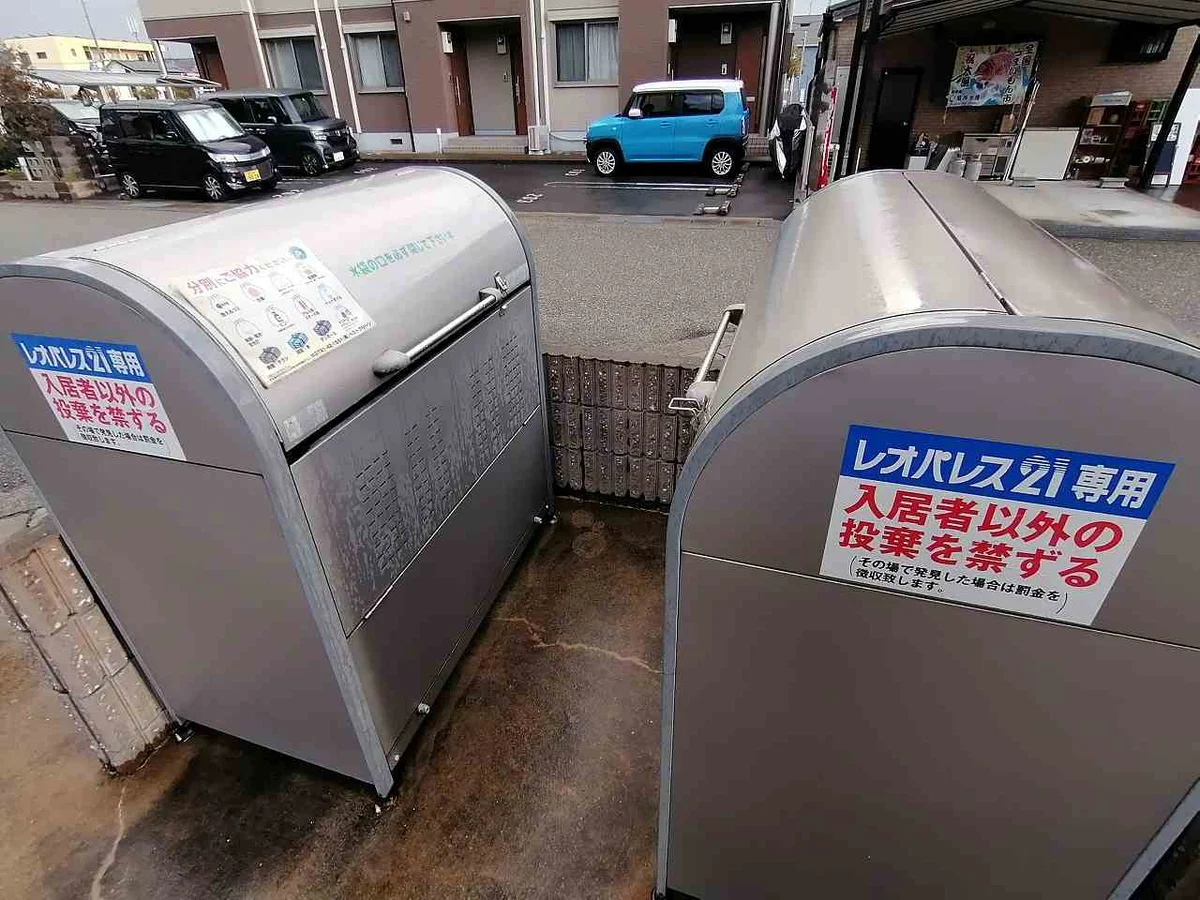 大型のダストボックスです。