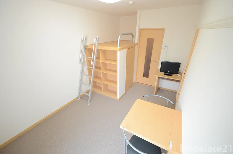 2Ｆのお部屋はカーペット