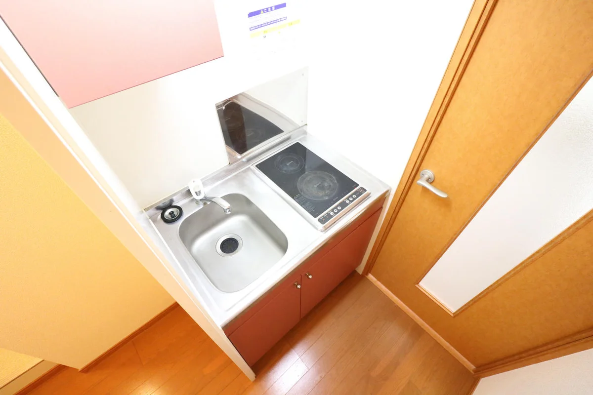 （※202・205号室のみ）２口コンロ付きラジエントヒータを設置