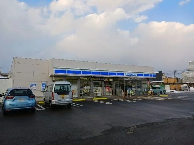 ローソン御成町二丁目店まで750m