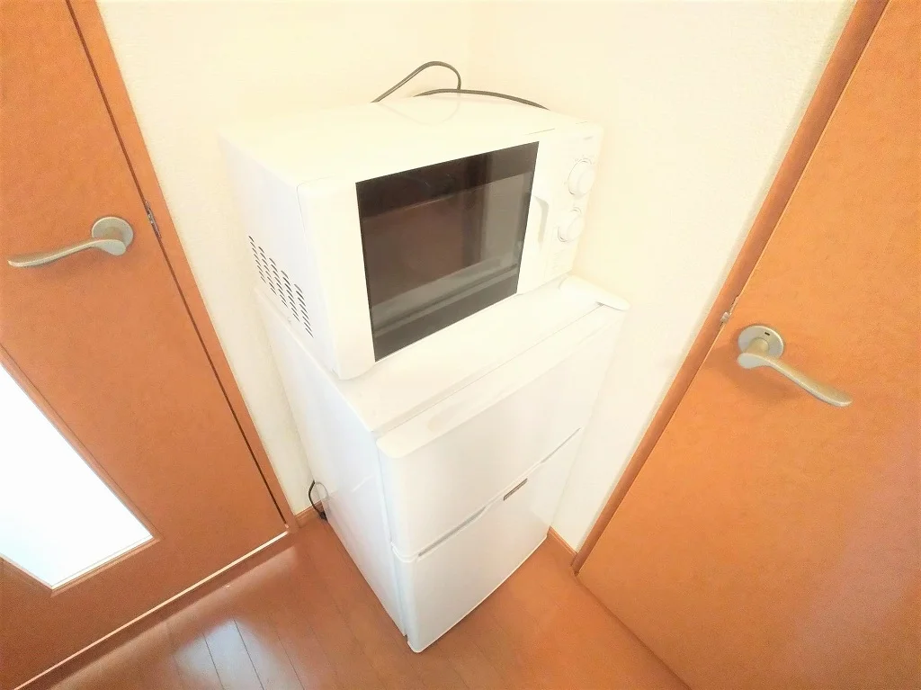 電子レンジと冷蔵庫