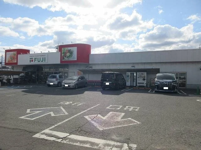 フジ高岡店様まで700m