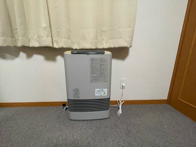居室：１Fはフローリング　2Fは絨毯