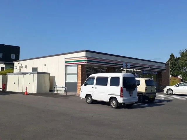 セブンイレブン秋田新屋田尻沢店まで921m